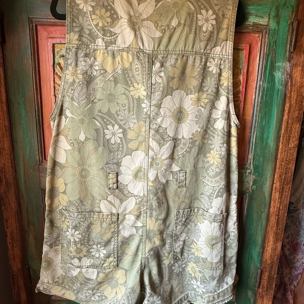Spell Eden Romper Size L - Picture 7 of 8